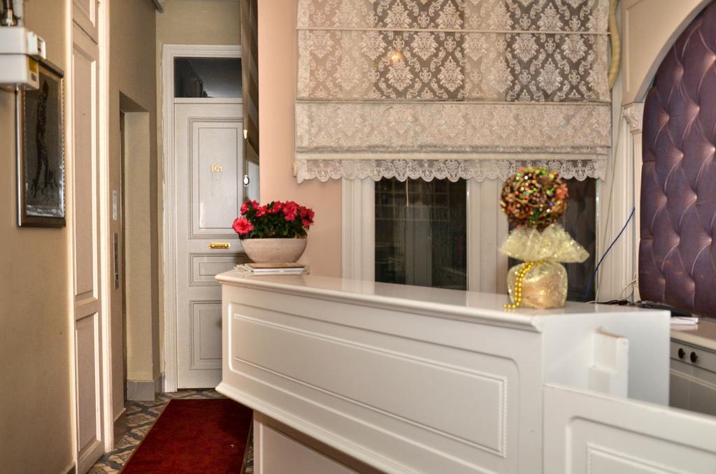 Omer Hayyam Suites Istanbul Exterior photo